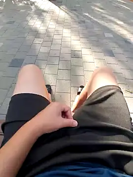 starvingo2002 online show from September 2025 07:57:01 AM