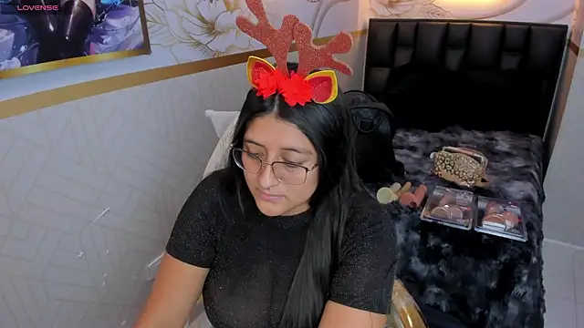 megann  up online show from December 2025 08:31:02 PM