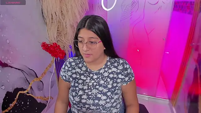 megann  up online show from December 2025 07:16:02 PM