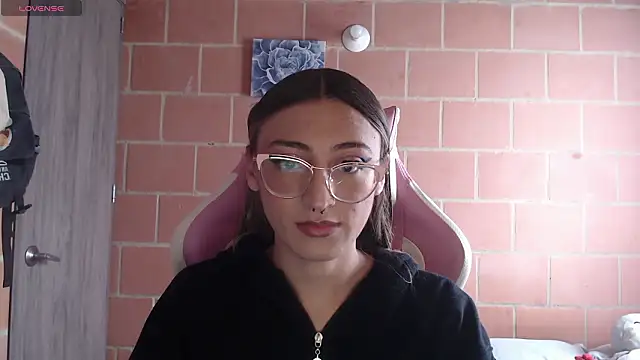 Andrea camilaaa online show from February 2026 02:59:02 PM