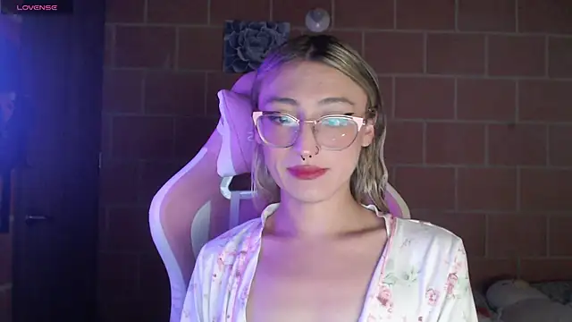 Andrea camilaaa online show from April 2026 11:05:02 AM