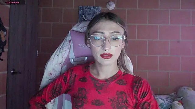 Andrea camilaaa online show from October 2025 06:16:01 PM