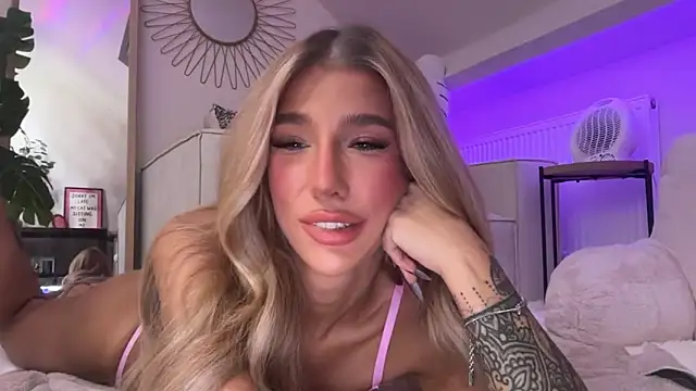 KENNIEXROSE online show from March 2026 10:48:01 PM