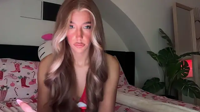 KENNIEXROSE online show from December 2025 10:43:02 PM