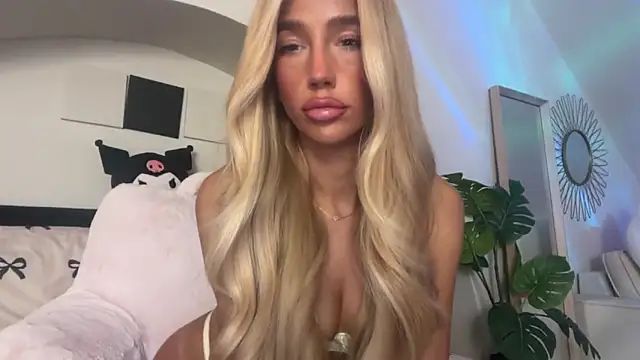 KENNIEXROSE online show from March 2026 10:19:01 PM