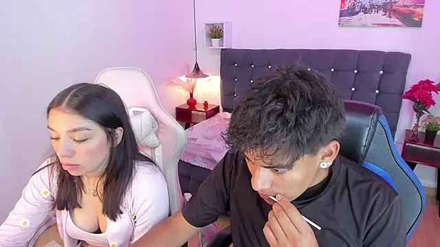 Yiing and yang online show from September 2025 08:57:01 PM