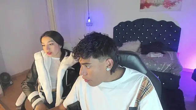 Yiing and yang online show from September 2025 07:24:02 PM