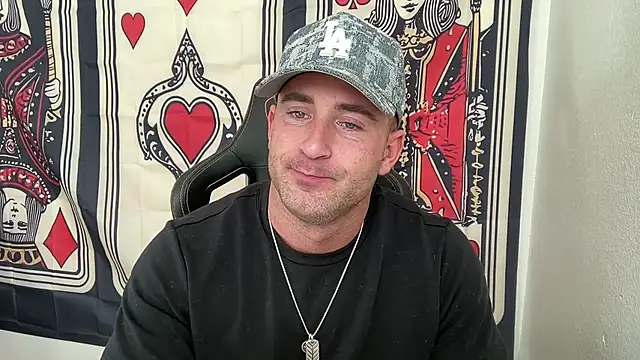 brettmycles28 online show from November 2025 05:02:01 PM