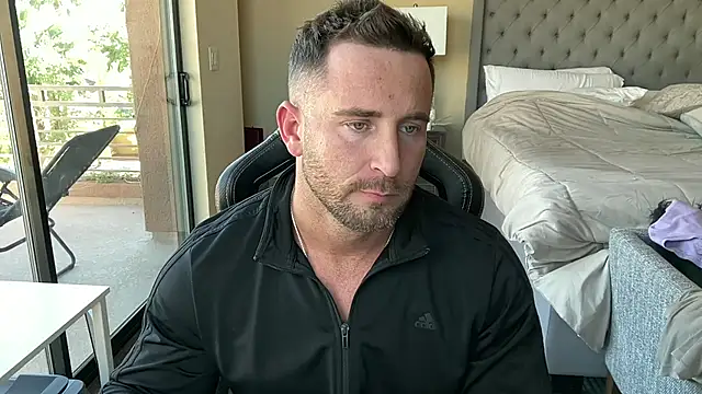 brettmycles28 online show from October 2025 08:20:02 PM