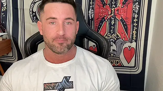 brettmycles28 online show from January 2026 06:58:01 PM