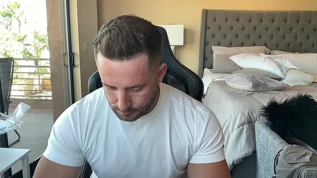 brettmycles28 online show from September 2025 09:59:02 PM