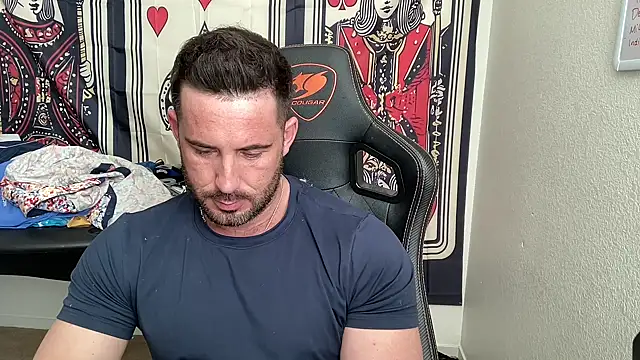 brettmycles28 online show from March 2026 03:49:02 PM