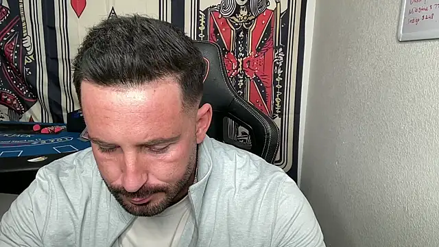 brettmycles28 online show from February 2026 09:45:01 PM