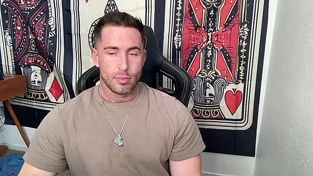 brettmycles28 online show from December 2025 07:26:01 PM