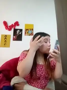 LucyPetit online show from November 2025 01:22:01 PM