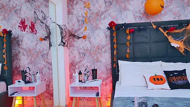 Angelique Angell online show from November 2025 07:41:02 PM