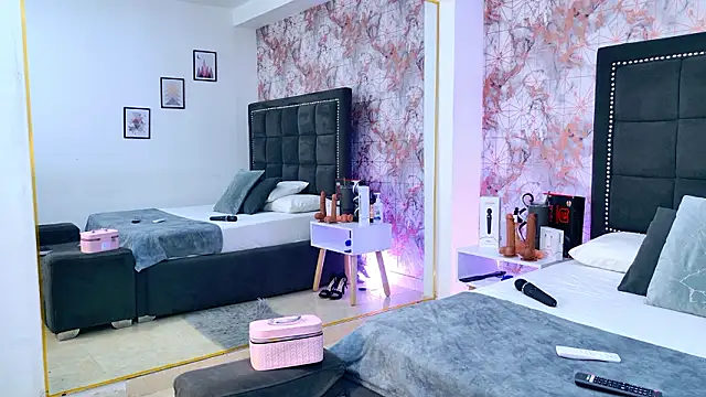 Angelique Angell online show from January 2026 07:56:02 PM