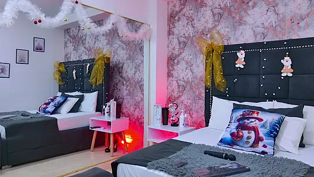 Angelique Angell online show from November 2025 07:47:01 PM