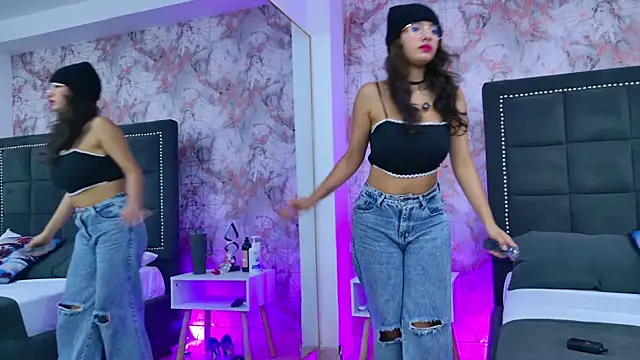 Angelique Angell online show from January 2026 07:42:02 PM