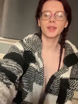 raen001 online show from November 2025 09:47:01 PM