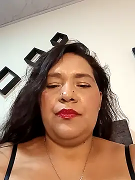 Laurasofia01 online show from October 2025 04:17:02 AM