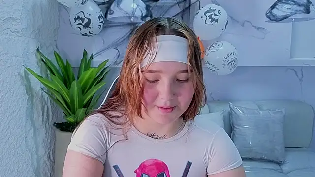 black russo r online show from October 2025 07:58:01 PM