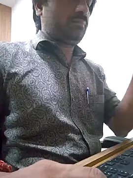 Snapshot of autophile-indian chatting on October 2025 06:21:02 AM autophile-indian online show from October 2025 06:21:02 AM