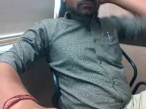 Snapshot of autophile-indian chatting on November 2025 08:06:02 AM autophile-indian online show from November 2025 08:06:02 AM