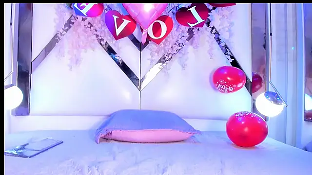 NallyMax1 online show from February 2026 05:52:01 AM