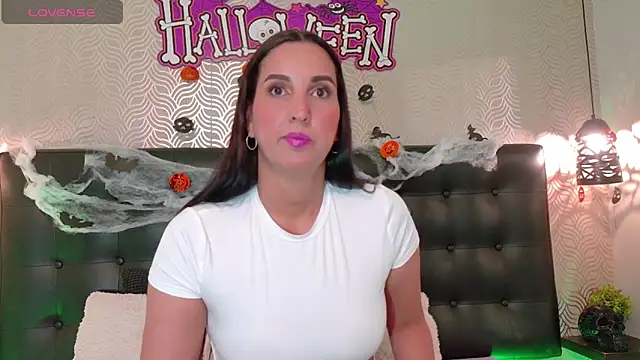 Sharonevanss  online show from October 2025 08:42:01 PM