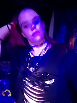 TWiSTYTheTwizted online show from October 2025 05:19:01 AM