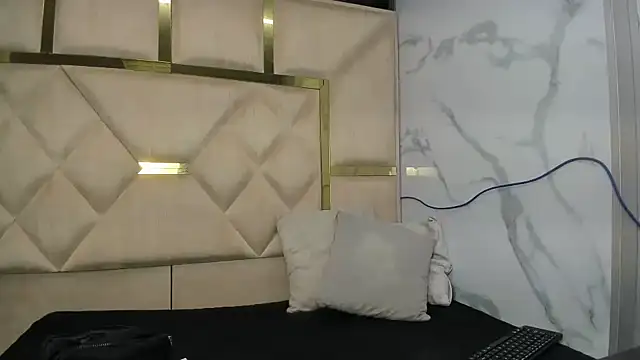 Allisonts69 online show from November 2025 03:34:01 AM