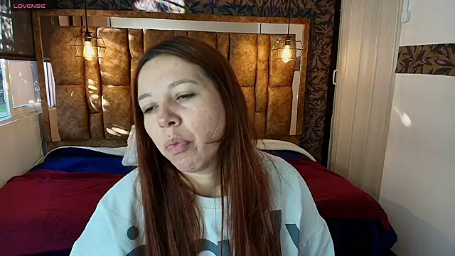 Isa Thompson   online show from May 2026 11:57:01 AM