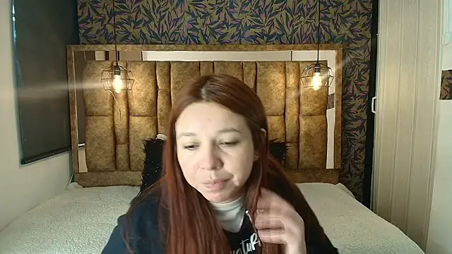 Isa Thompson   online show from February 2026 11:45:01 AM