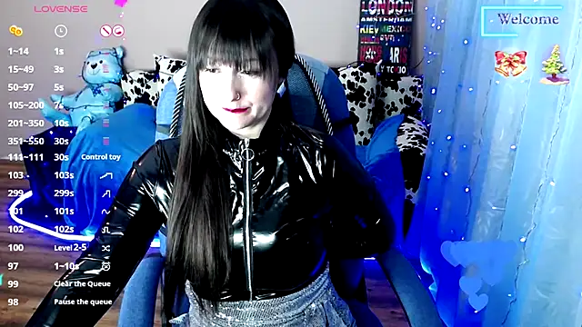 Snapshot of MilaRay chatting on December 2024 02:01:02 PM MilaRay online show from December 2024 02:01:02 PM
