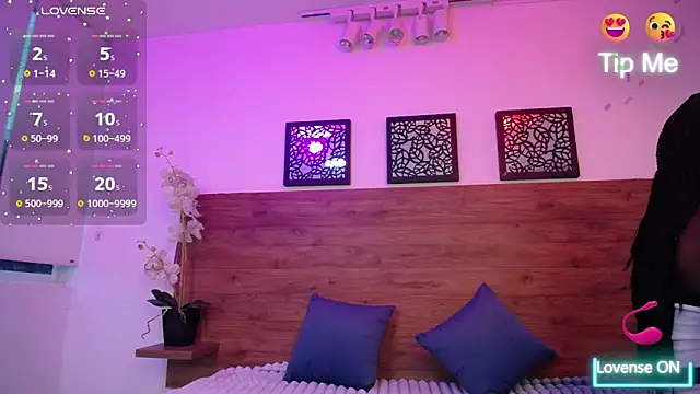 AlexandraCambell online show from September 2025 07:25:02 PM