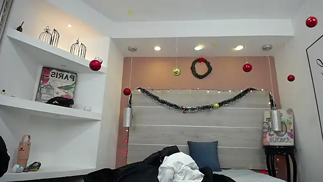 AlexandraCambell online show from December 2025 11:45:01 AM