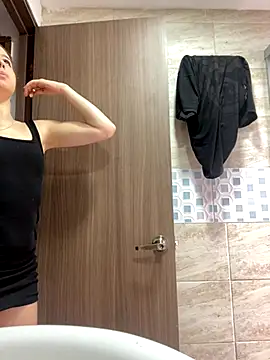 Snapshot of karla-thomsom10 chatting on October 2025 07:37:02 PM karla-thomsom10 online show from October 2025 07:37:02 PM