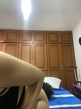 karla-thomsom10 online show from April 2026 10:13:01 PM