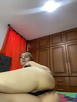 karla-thomsom10 online show from February 2026 10:20:01 PM