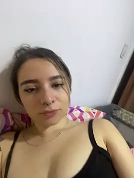 karla-thomsom10 online show from December 2025 04:29:01 PM