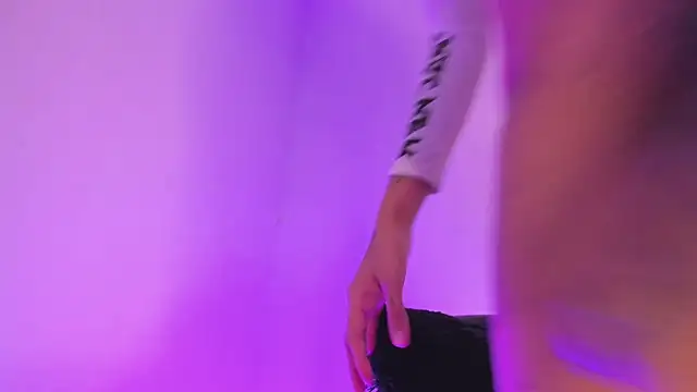 Snapshot of Lucy_shen_ chatting on February 2026 08:38:01 PM Lucy shen online show from February 2026 08:38:01 PM