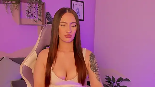  CELESTE MOORE online show from October 2025 10:42:02 PM