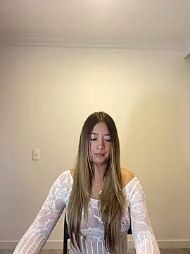 Snapshot of Zara_Ross chatting on December 2025 02:33:01 AM Zara Ross online show from December 2025 02:33:01 AM