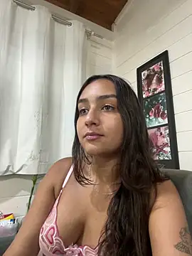 hannahhotwife online show from March 2026 07:26:01 PM
