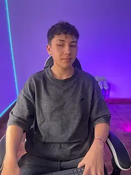 Casper   kyy online show from November 2025 06:08:01 PM