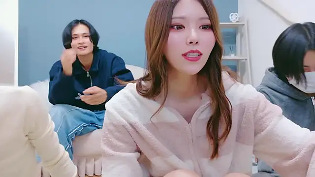 Reto-sama online show from November 2025 01:44:02 PM