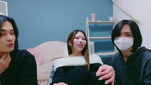 Reto-sama online show from November 2025 01:22:01 PM