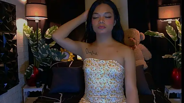 Morena cockts online show from November 2025 01:10:01 PM