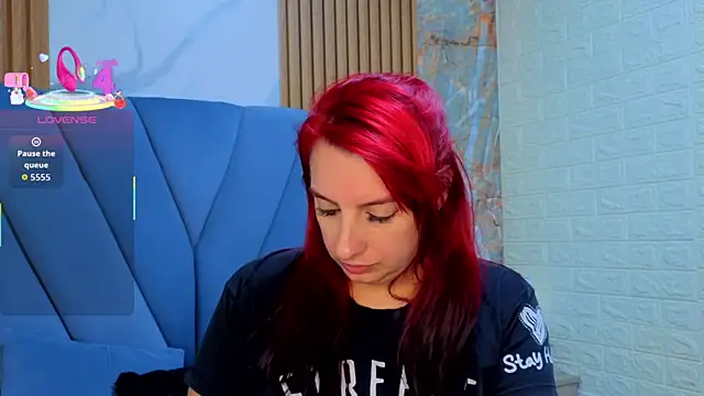 angel  red  online show from September 2025 02:40:02 AM